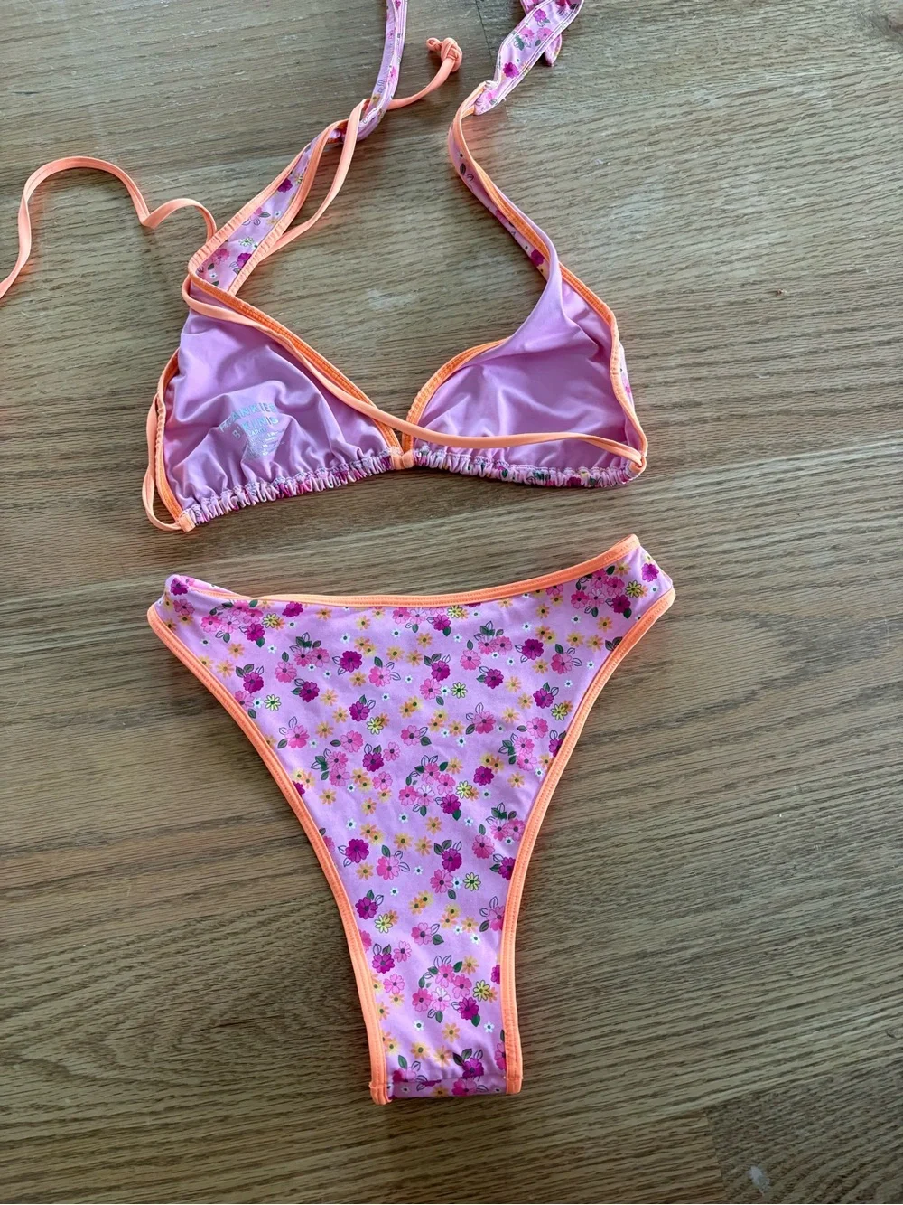 Frankie’s bikinis set